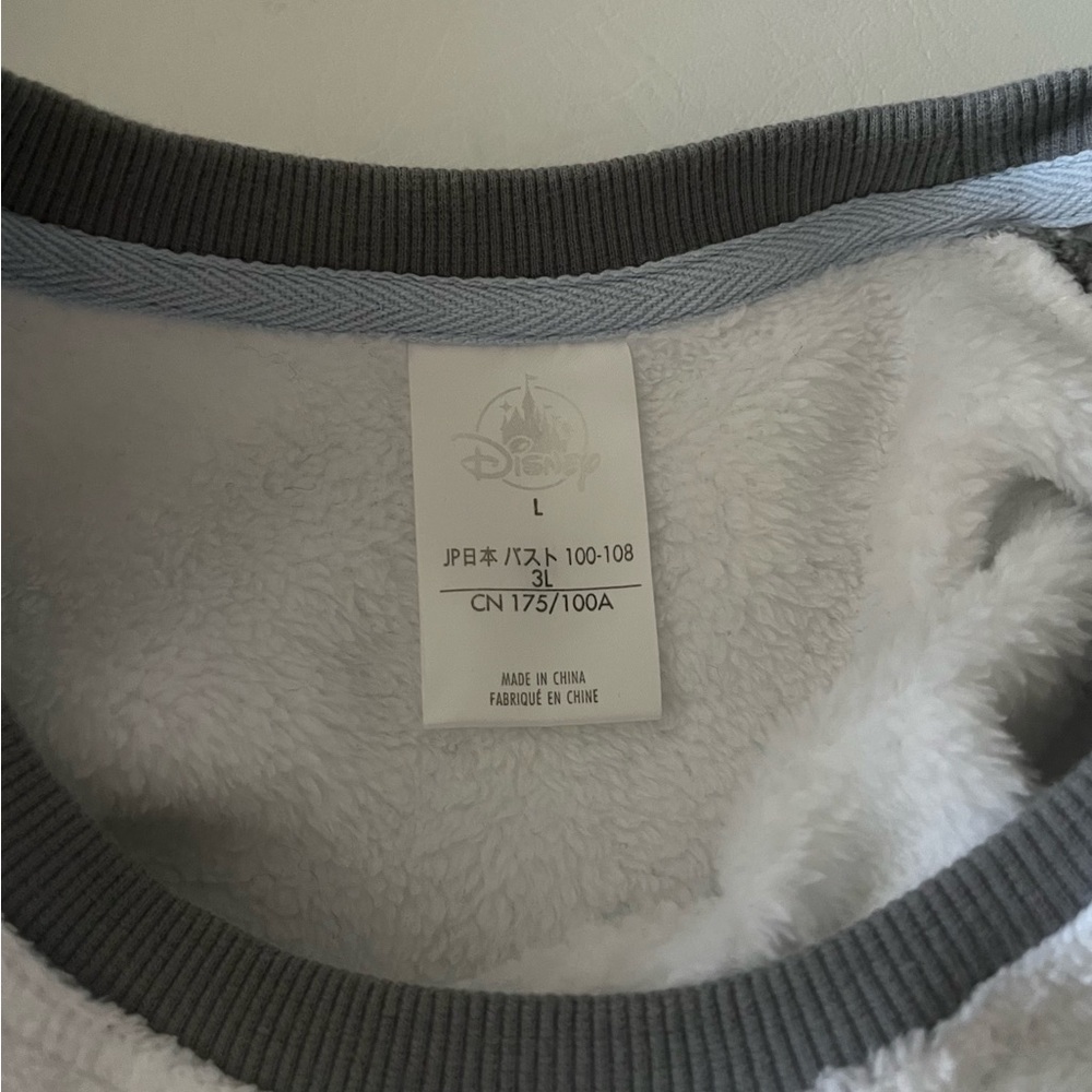 Disney Fleece Sweatshirt Women’s L Long Sleeve Gray/White Pullover Round Neck - Picture 7 of 12